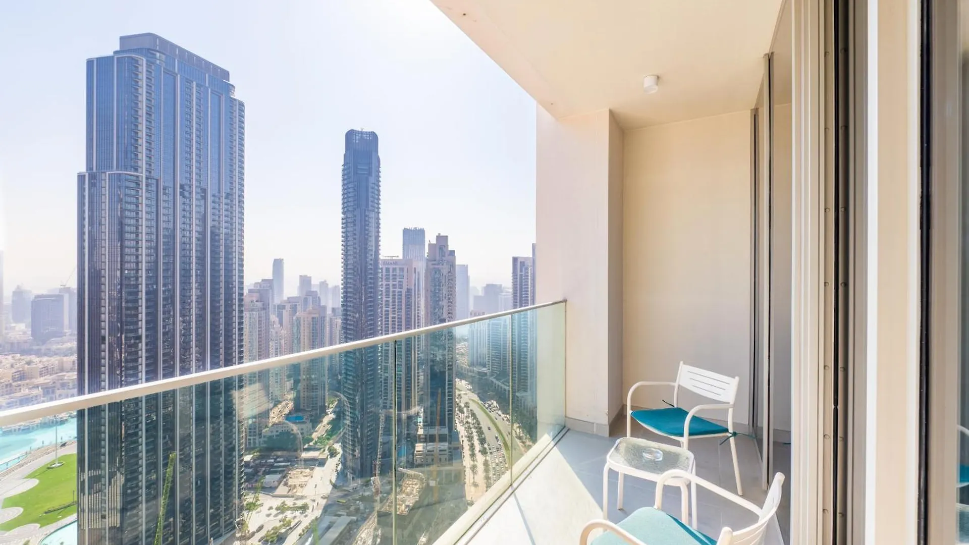 Luxury 3Br And Maid Room Forte Tower 1 With Fountain View Dubai United Arab Emirates